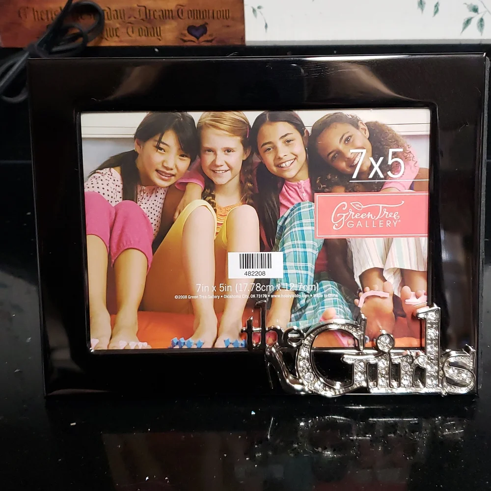 7x5 The Girls Picture Frane
